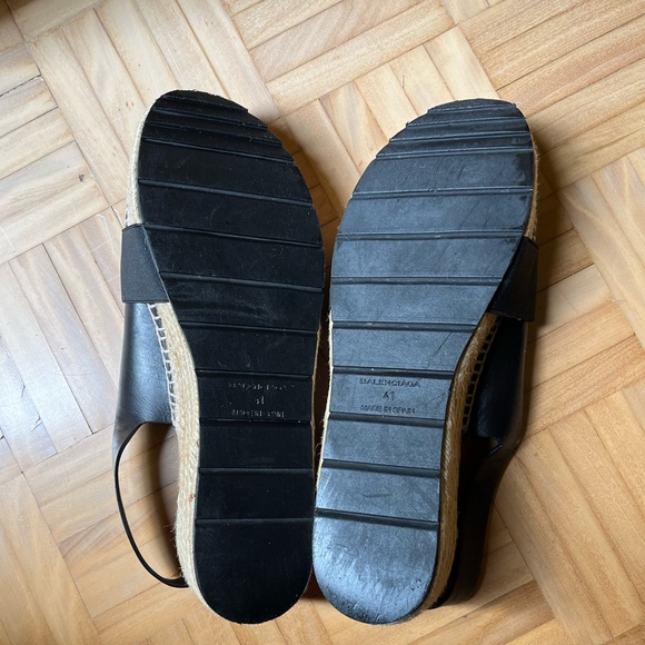 Balenciaga Flat Leather Raffia Platform Sandals - Picture 4 of 11